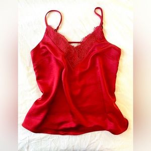SKIES ARE BLUE   Silky double lined Red Tank   Size: Small